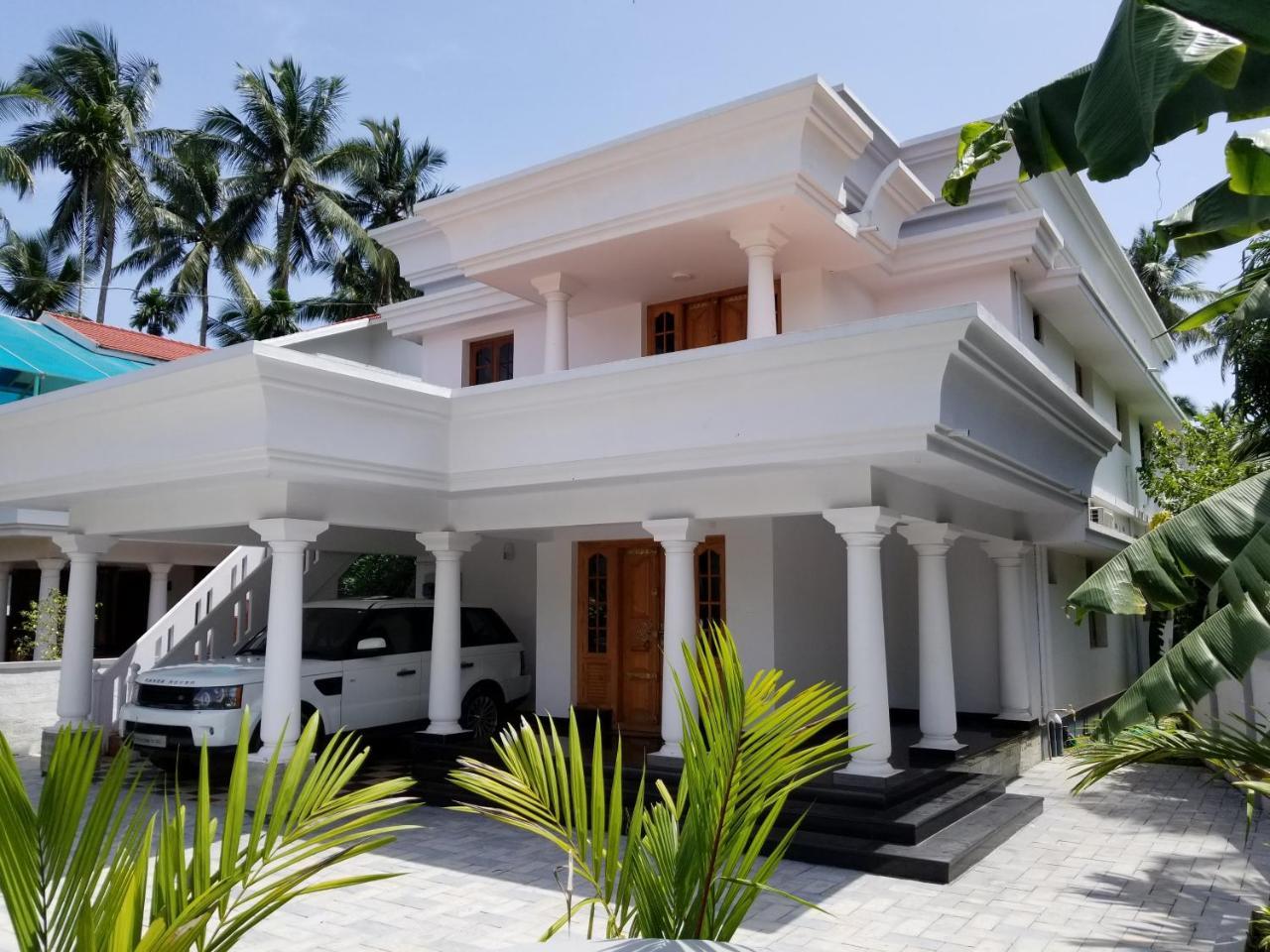 Luxury Villas Of Гуруваюр Экстерьер фото